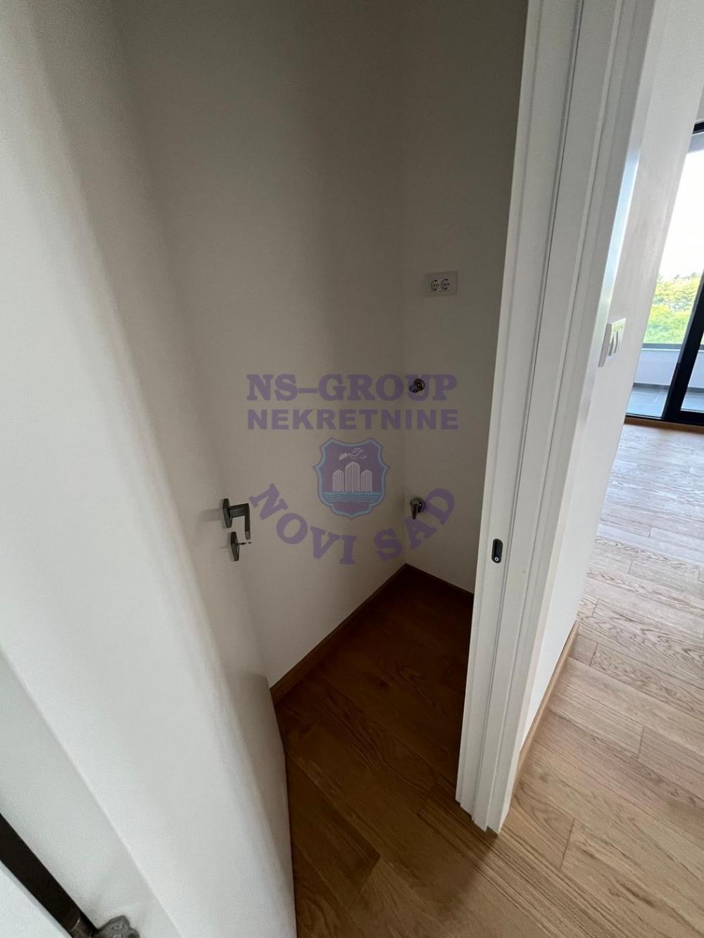 Slika 8 - Lux četvorosoban stan na Mišeluku! 