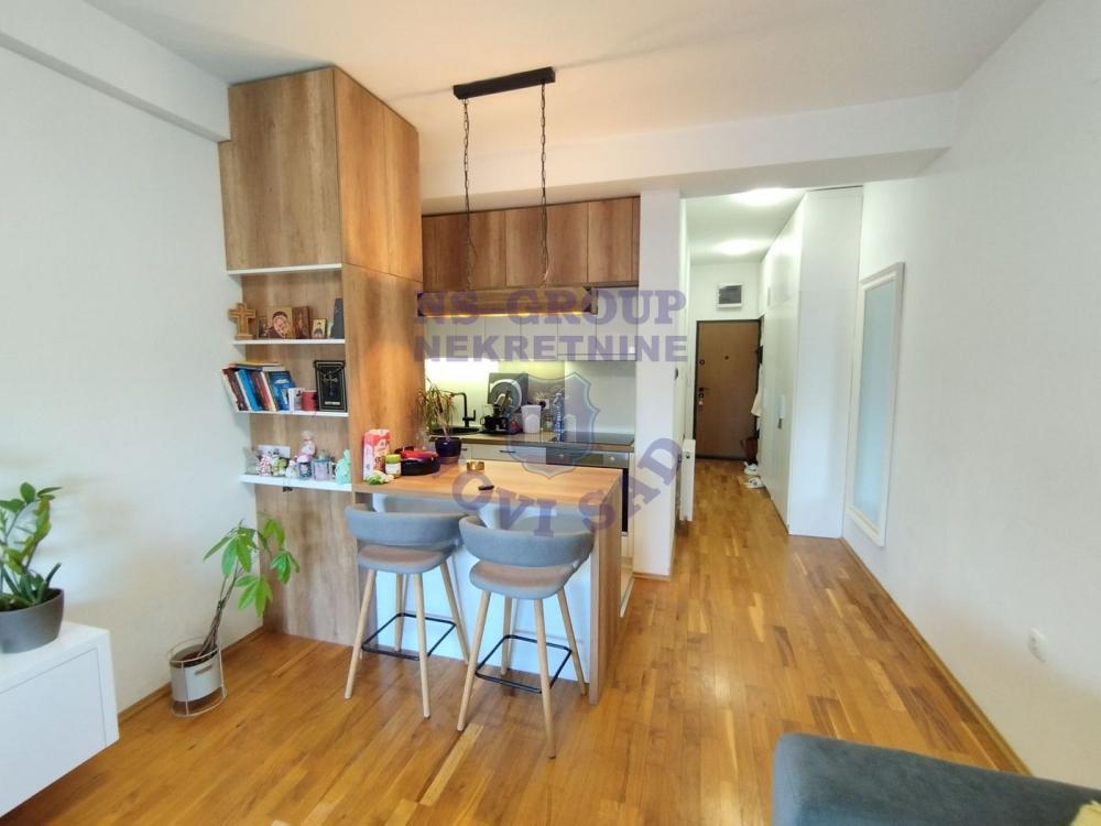 Slika 1 - Odlicna garsonjera na Petrovaradinu