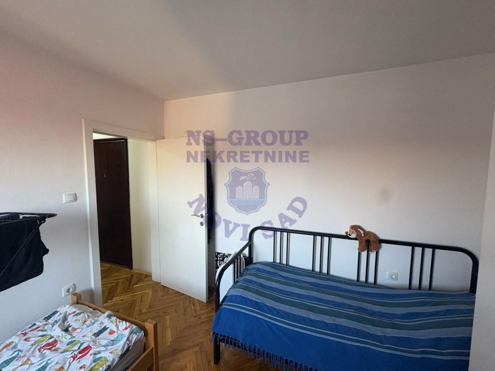 Slika 1 - 565977-Predstavljamo vam komforan dvosoban stan u blizini Bulevara patrijarha Pavla.