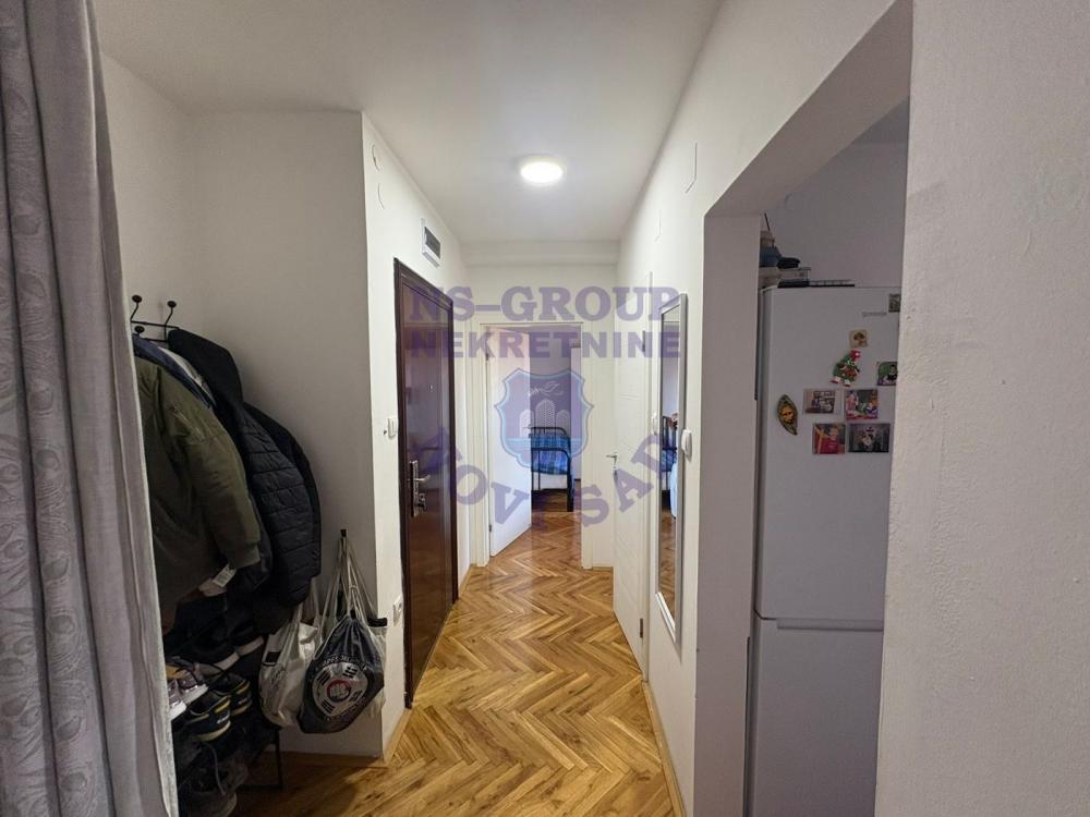 Slika 3 - 565977-Predstavljamo vam komforan dvosoban stan u blizini Bulevara patrijarha Pavla.