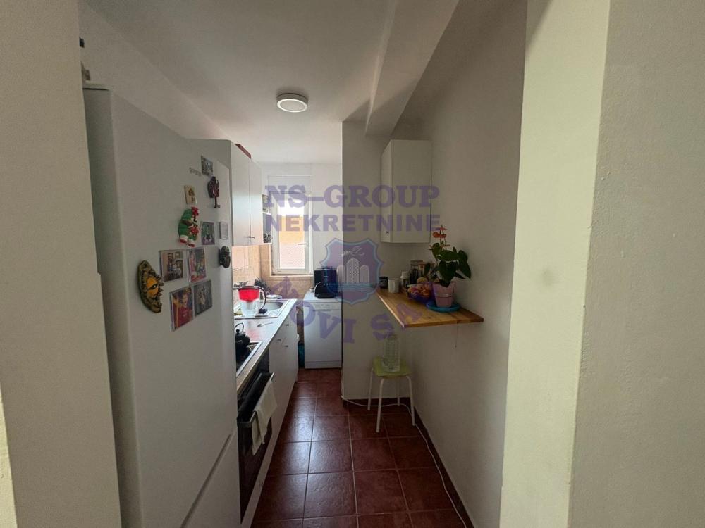 Slika 6 - 565977-Predstavljamo vam komforan dvosoban stan u blizini Bulevara patrijarha Pavla.