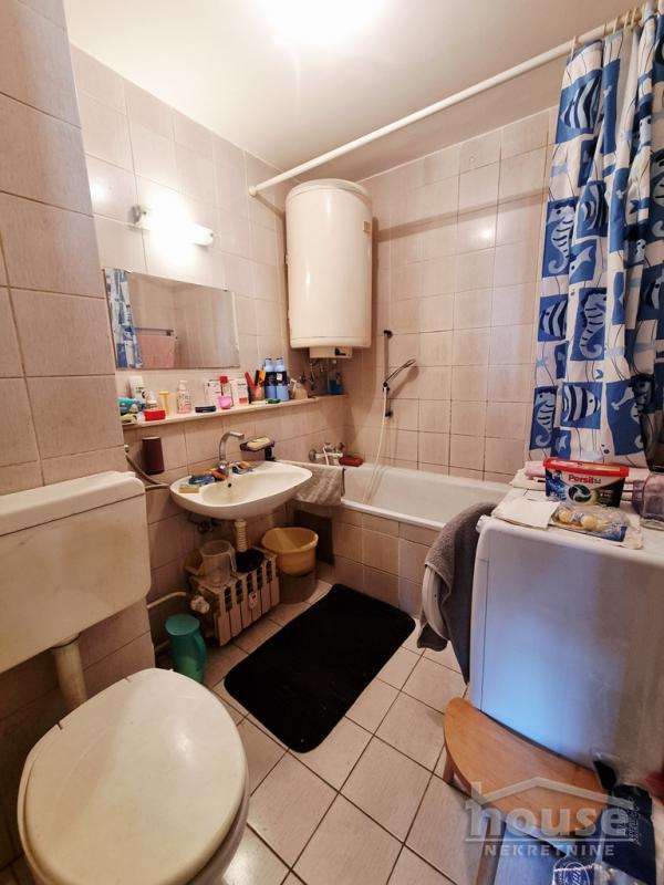 Slika 11 - Stan,PETROVARADIN,BLOK 8,kv: 77.00, € 135000, ID: 1062773