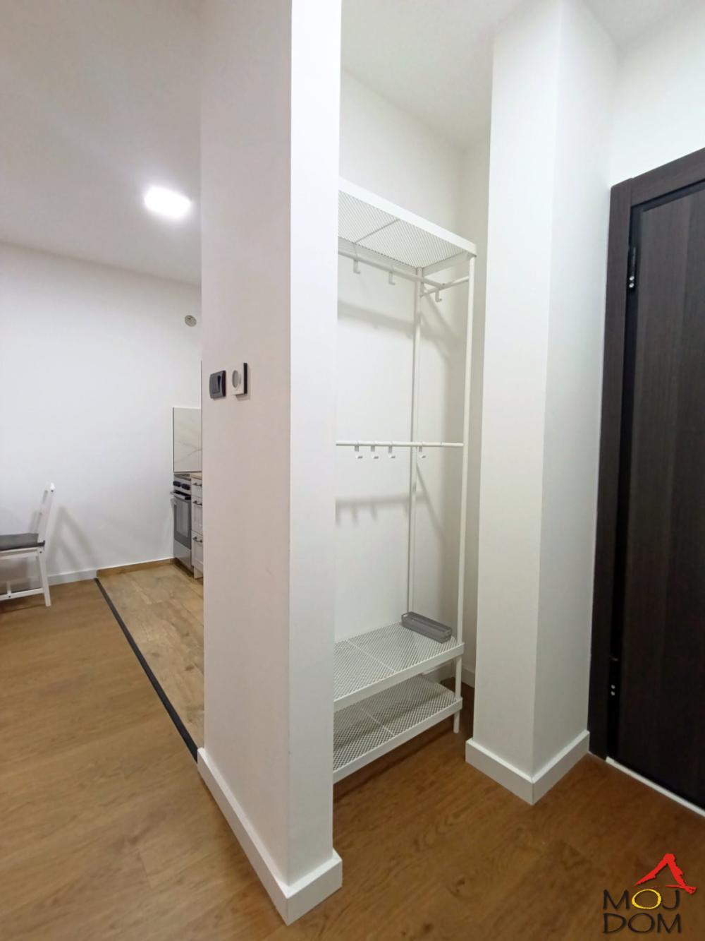 Slika 7 - Stan,NOVI SAD,PODBARA,kv: 38, € 137500, ID: 1031983