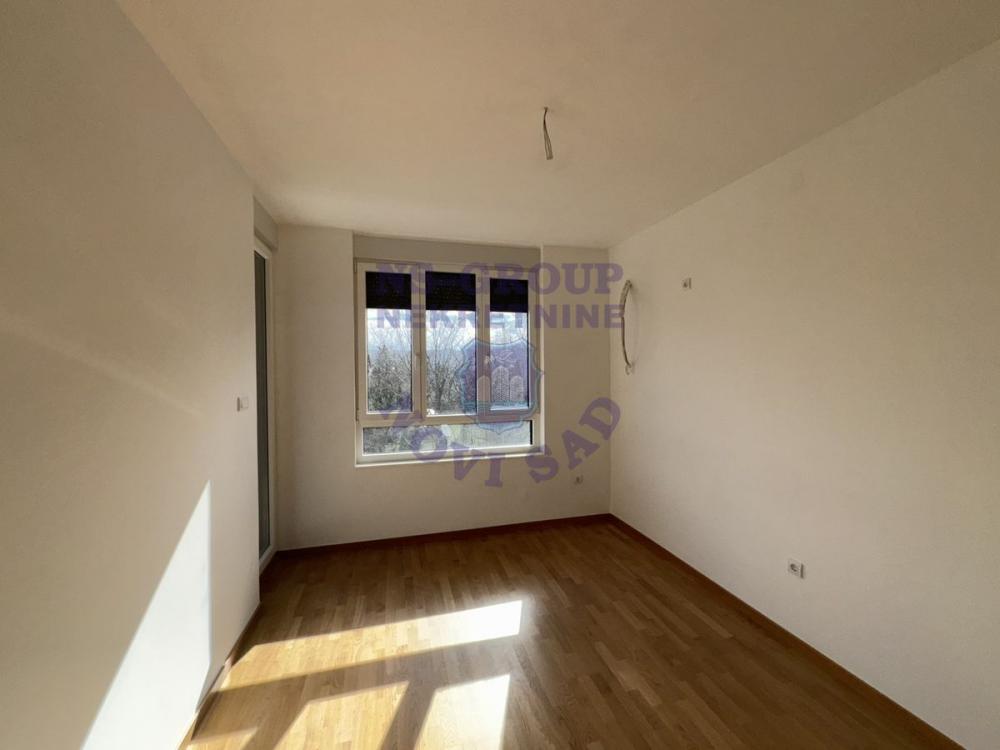 Slika 1 - Dvosoban, 42m2, Telep Novi Sad, sa terasom, ima lift
