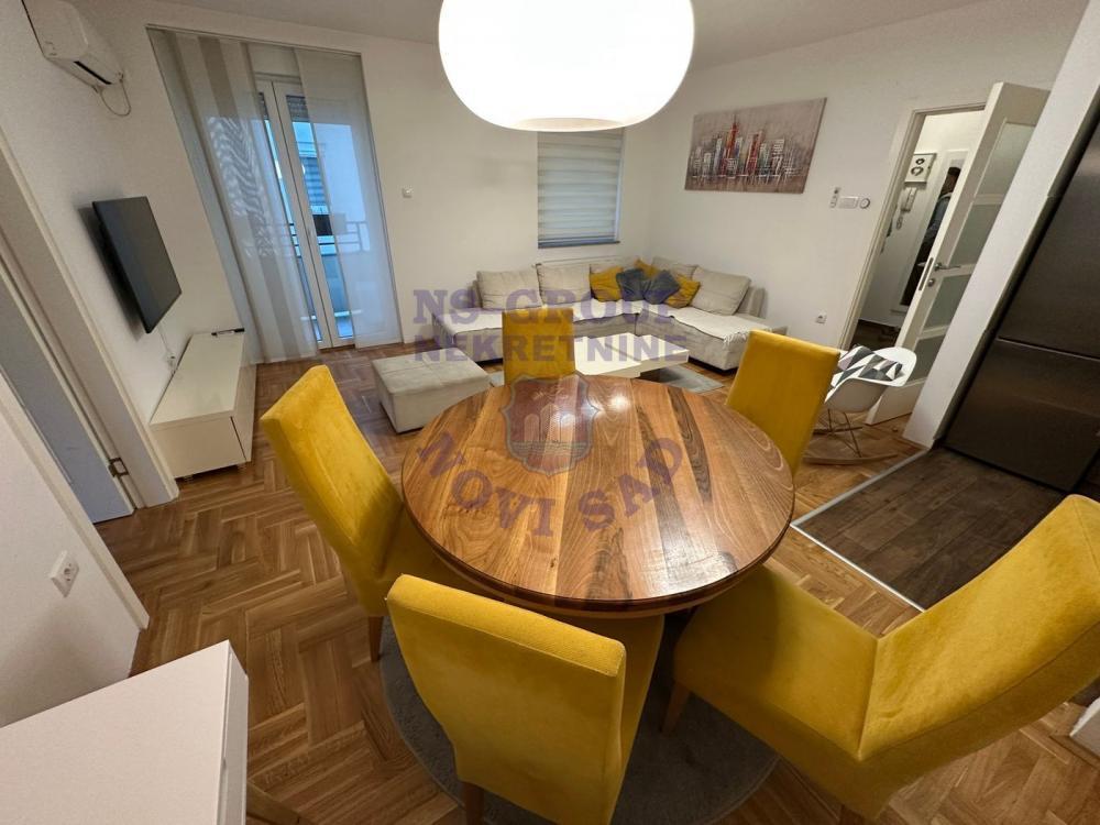 Glavna slika -Na prodaju ODLICAN trosoban na Novoj Detelinari