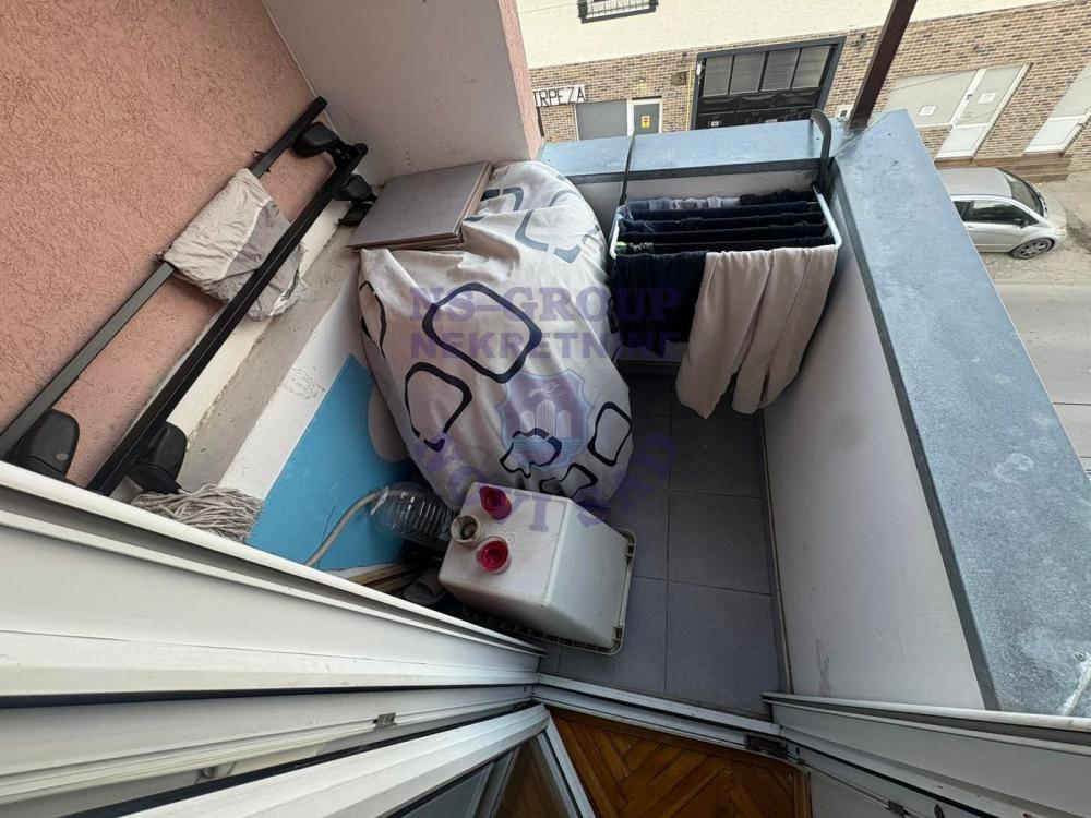 Slika 6 - Dvosoban, 44m2, Bulevar patrijarha Pavla (Somborski bulevar) Novi Sad, sa terasom