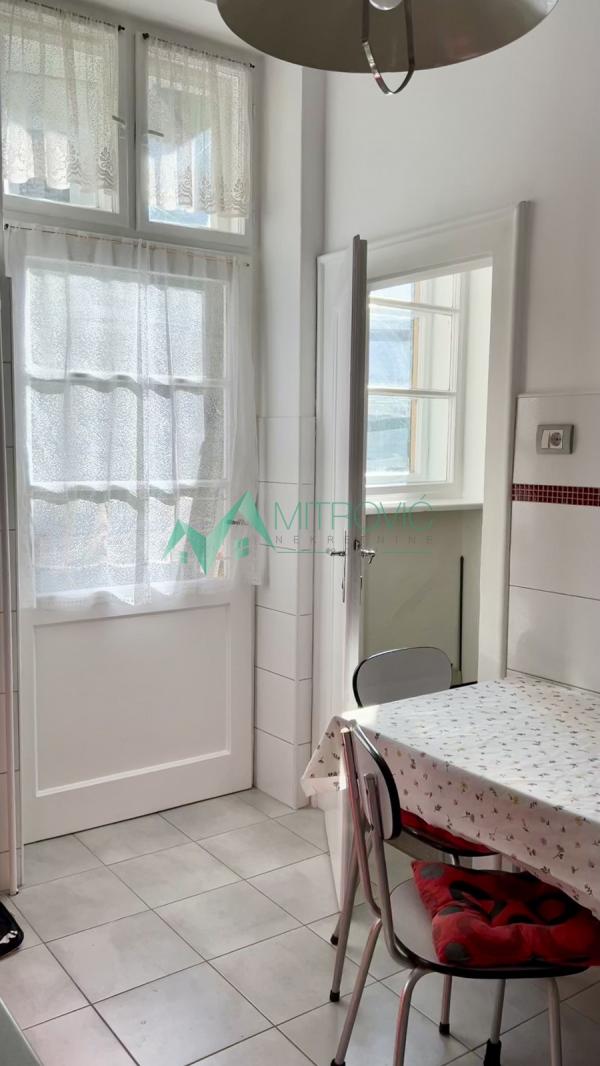 Slika 9 - FENOMENALAN DVOSOBAN, SALONSKI STAN OD 56m² U CENTRU – KEJ- izuzetna ponuda 