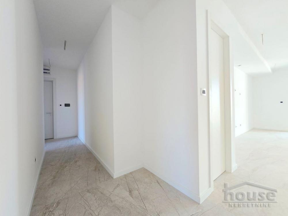 Slika 5 - Stan,NOVI SAD,CENTAR,kv: 107.00, € 529000, ID: 1065561