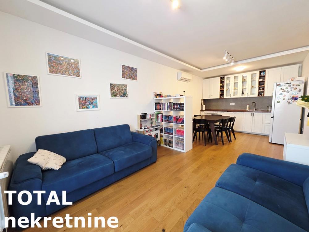 Glavna slika -Stan,NOVI SAD,BULEVAR EVROPE,kv: 65.00, € 190000, ID: 1102402