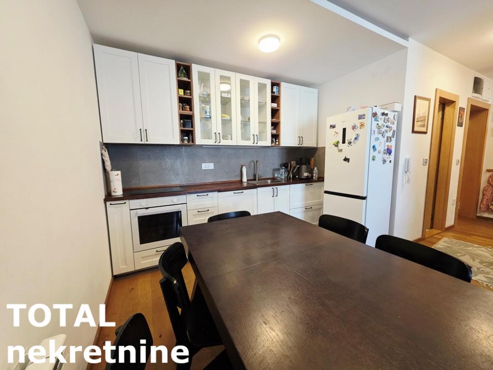 Slika 5 - Stan,NOVI SAD,BULEVAR EVROPE,kv: 65.00, € 190000, ID: 1102402