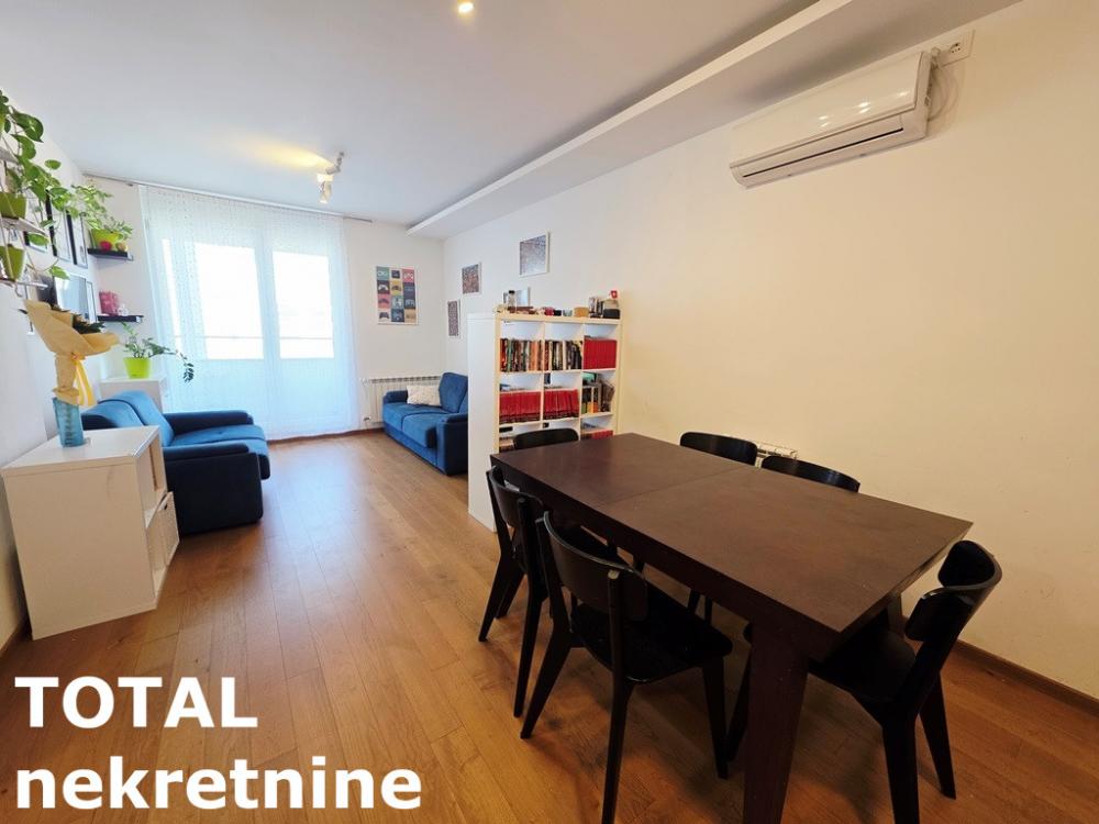 Slika 1 - Stan,NOVI SAD,BULEVAR EVROPE,kv: 65.00, € 190000, ID: 1102402