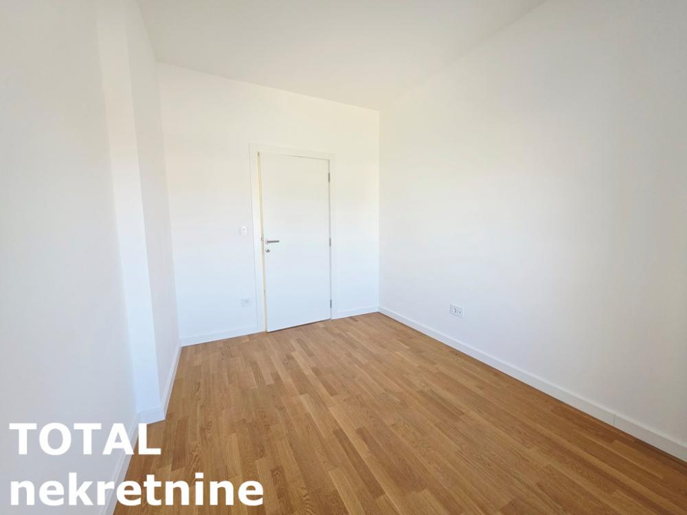 Slika 8 - Stan,NOVI SAD,NOVO NASELJE - ŠARENGRAD,kv: 55.00, € 154000, ID: 1101999