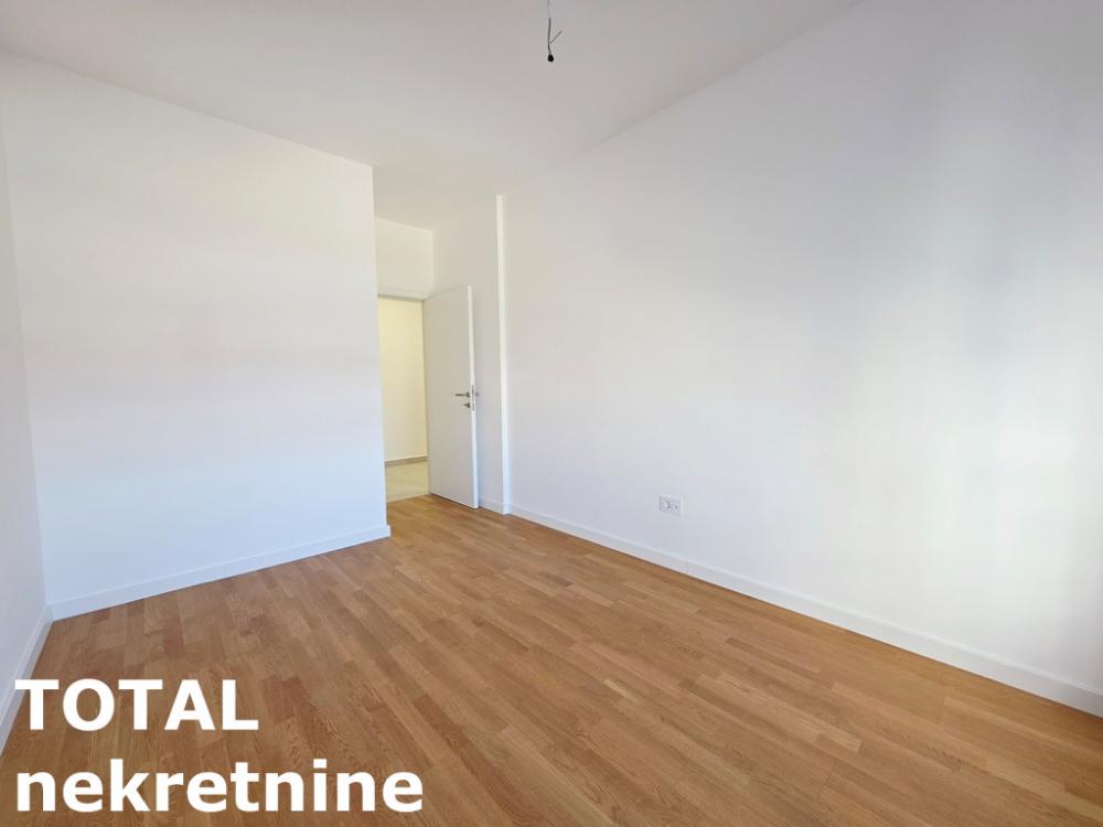 Slika 10 - Stan,NOVI SAD,NOVO NASELJE - ŠARENGRAD,kv: 55.00, € 154000, ID: 1101999