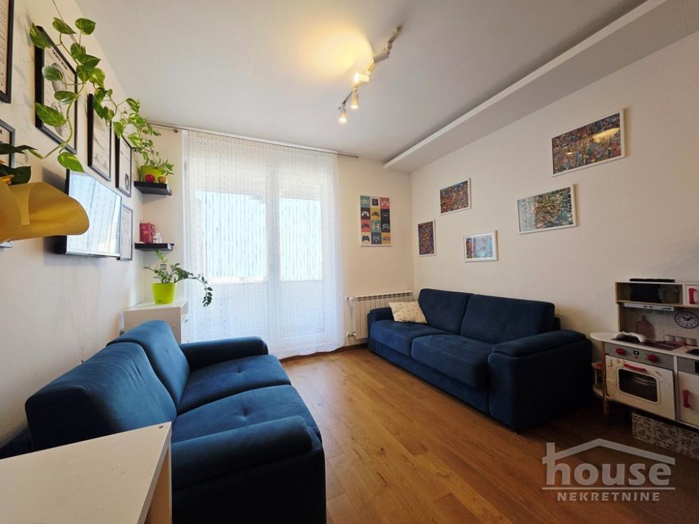 Slika 1 - Stan,NOVI SAD,BULEVAR EVROPE,kv: 65.00, € 190000, ID: 1065554