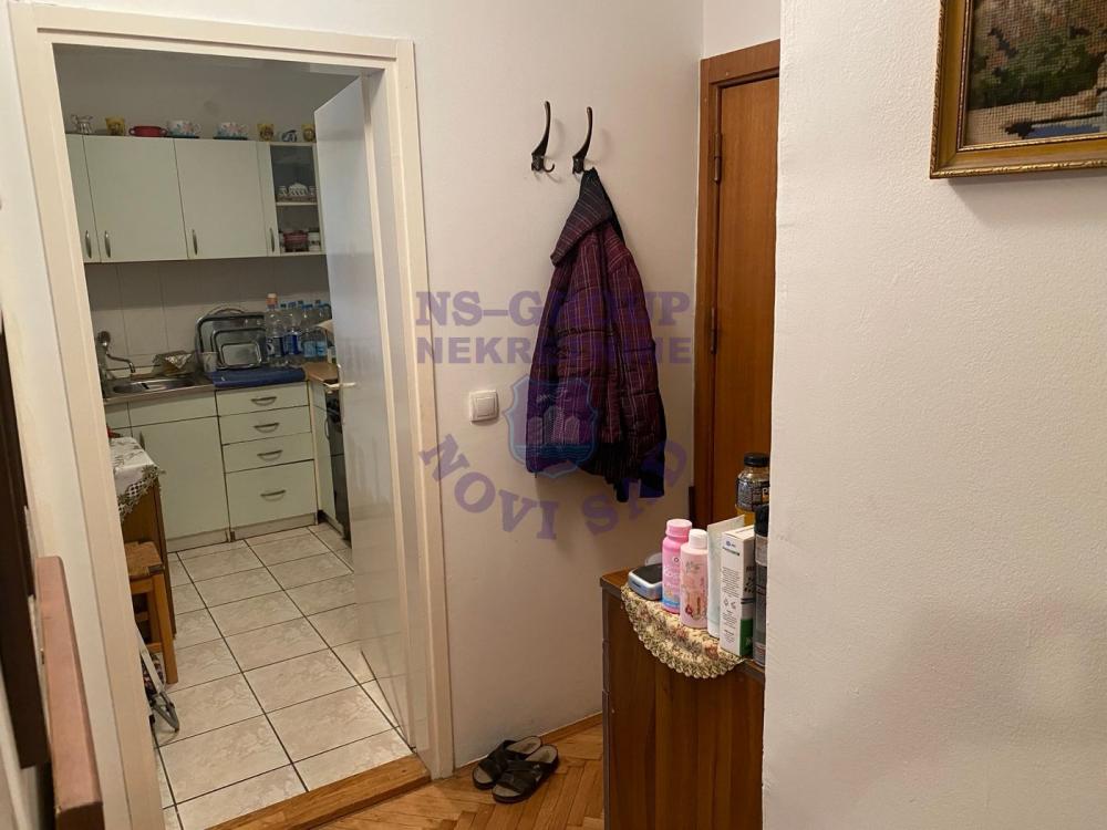 Slika 10 - Dvosoban, 43m2, Bulevar oslobođenja Novi Sad