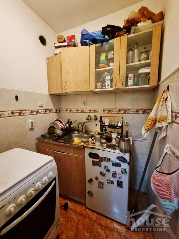 Slika 6 - Stan,NOVI SAD,BULEVAR,kv: 24.00, € 82500, ID: 1065298