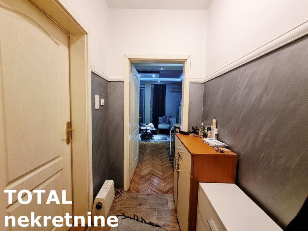 Slika 5 - Stan,NOVI SAD,SAJAM,kv: 24.00, € 82500, ID: 1102146