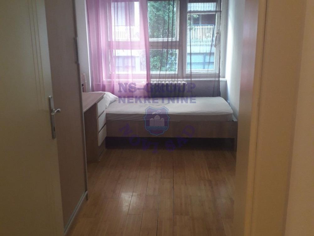 Slika 3 - Odlican dvosoban stan na Keju!