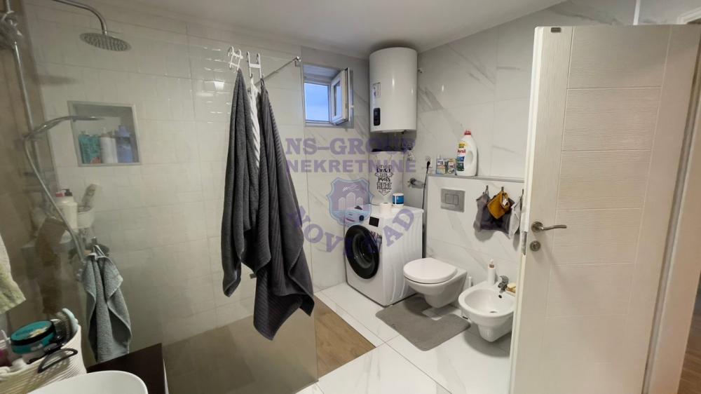 Slika 8 - Prelep, komplet namešten četvorosoban stan kod Lipovog Gaja