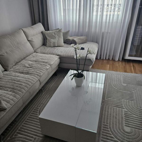 Slika 5 - Dvosoban 44m Rumenački put SQUARE GRADNJA uknjizen namesten