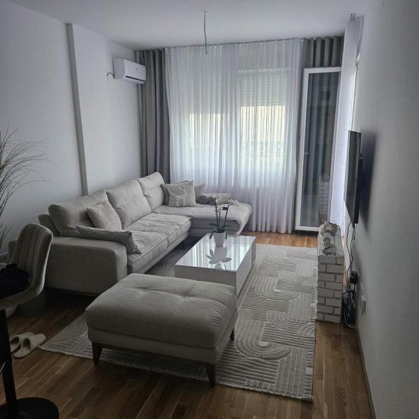 Slika 6 - Dvosoban 44m Rumenački put SQUARE GRADNJA uknjizen namesten