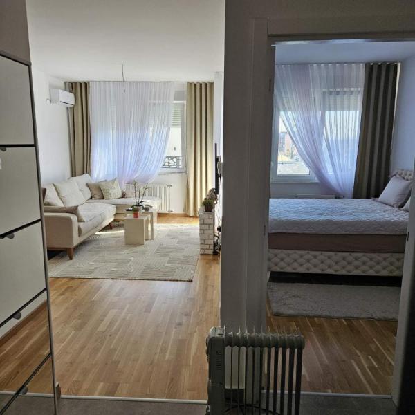 Slika 2 - Dvosoban 44m Rumenački put SQUARE GRADNJA uknjizen namesten