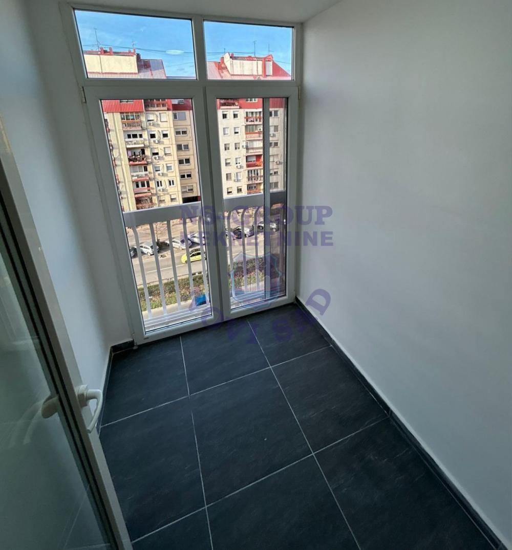 Slika 9 - Kompletno renoviran stan na Limanu - 85m2 !