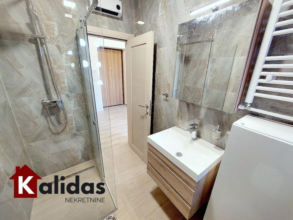 Slika 6 - Stan,NOVI SAD,CENTAR,kv: 26, € 101750, ID: 1008648