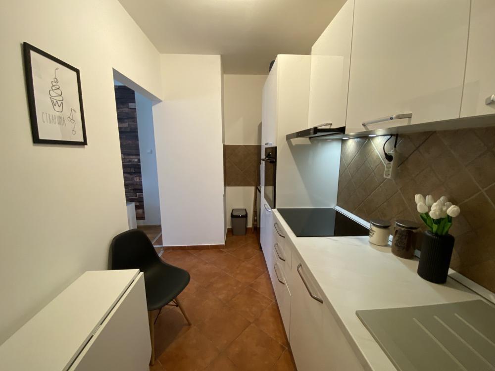 Slika 4 - Jednoiposoban, 41m2, Bulevar oslobođenja Novi Sad, sa terasom, ima lift