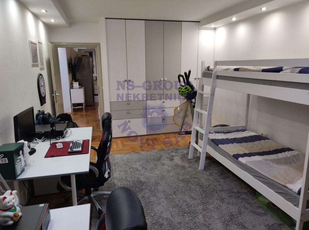 Slika 4 - Odlican troiposoban stan na Grbavici!a