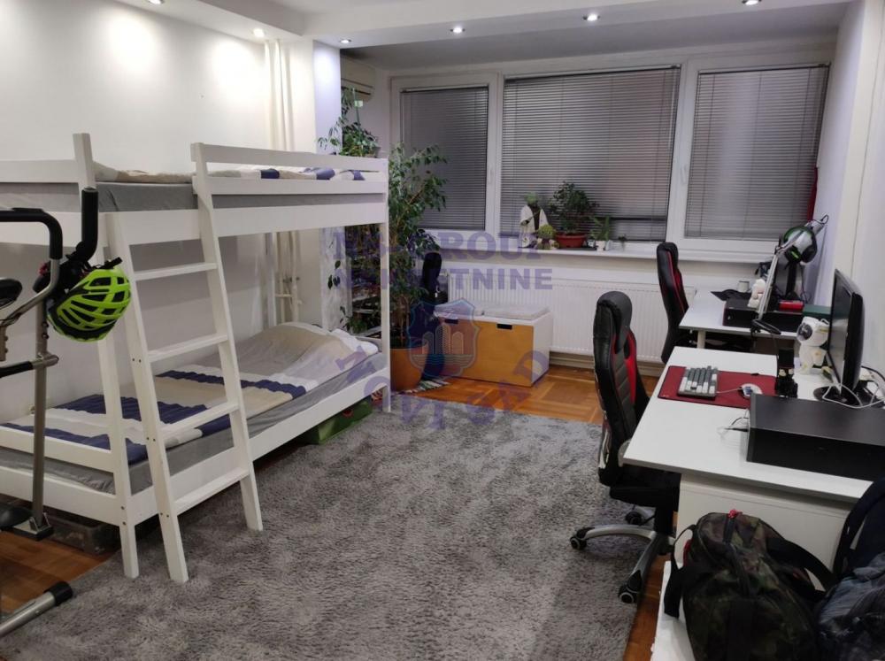 Slika 7 - Odlican troiposoban stan na Grbavici!a