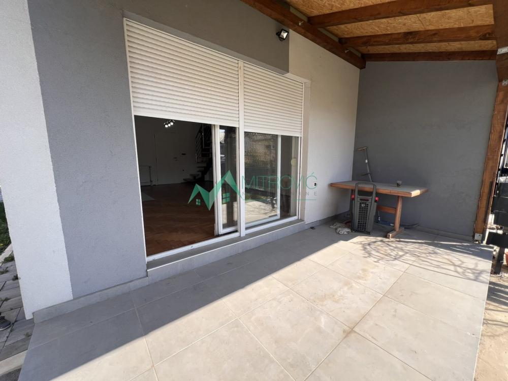 Slika 10 - Duplex sa privatnim dvorištem i dva parking mesta! 