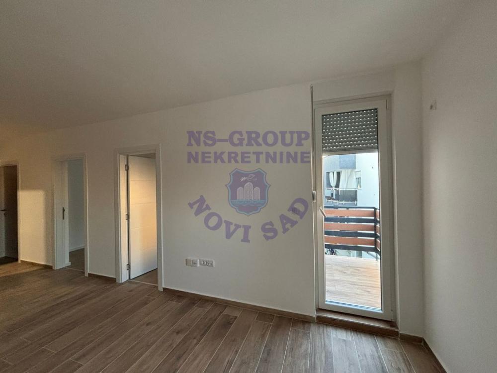 Slika 1 - Troiposoban stan na Adicama