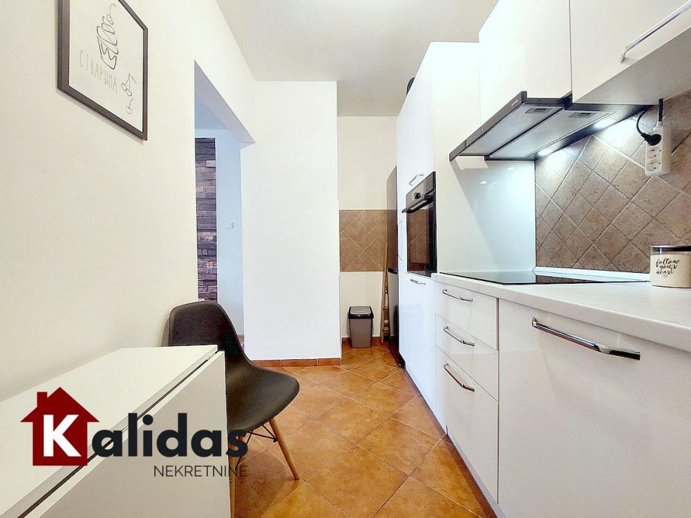 Slika 7 - Stan,NOVI SAD,BULEVAR,kv: 41, € 164800, ID: 1008652