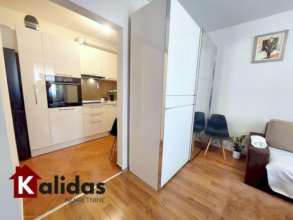 Slika 4 - Stan,NOVI SAD,BULEVAR,kv: 41, € 164800, ID: 1008652
