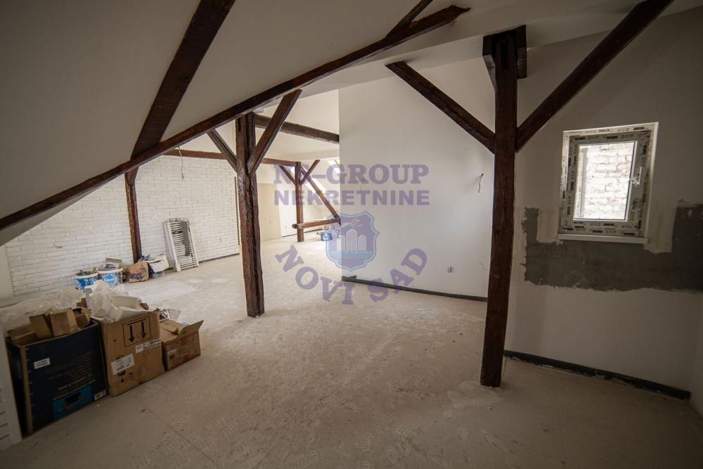 Slika 2 - Pešačka zona! Uknjižen 1/1