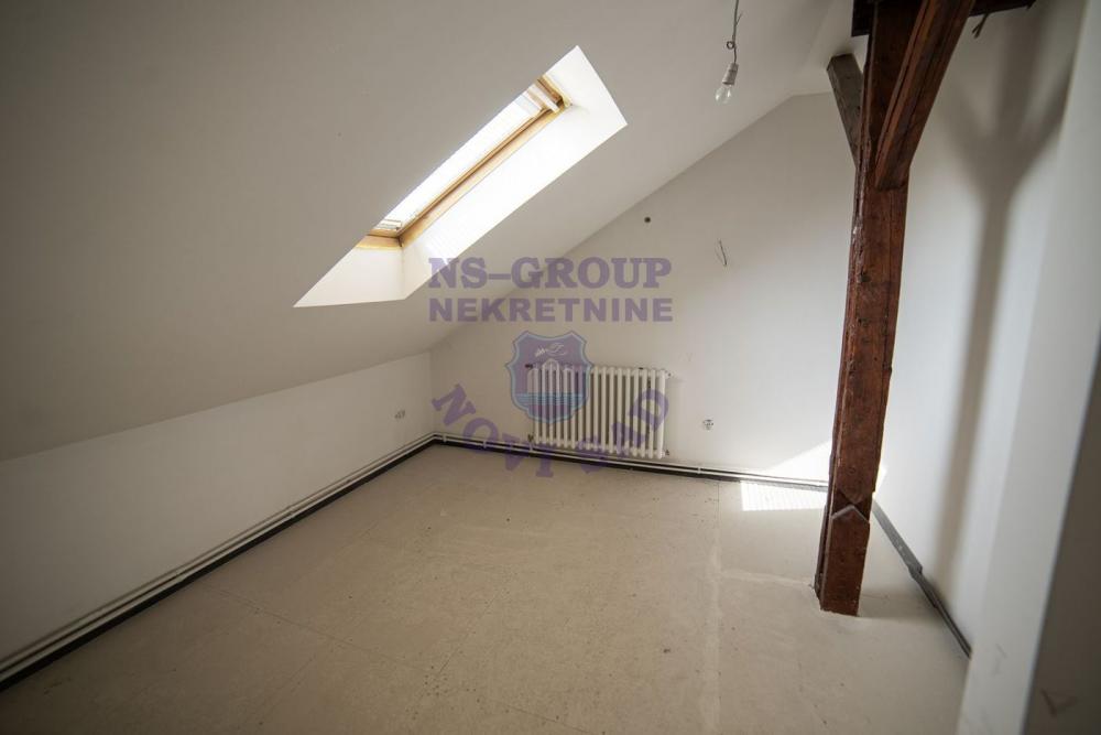 Slika 9 - Pešačka zona! Uknjižen 1/1