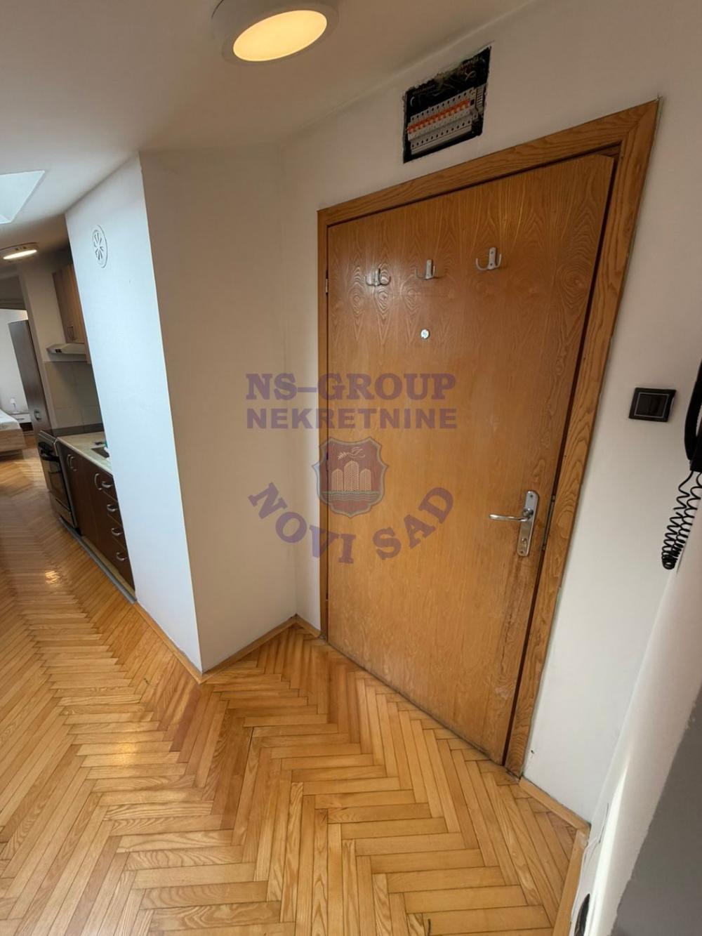 Slika 8 - Odlican dvosoban na Bulevaru za manje od 100.000e!