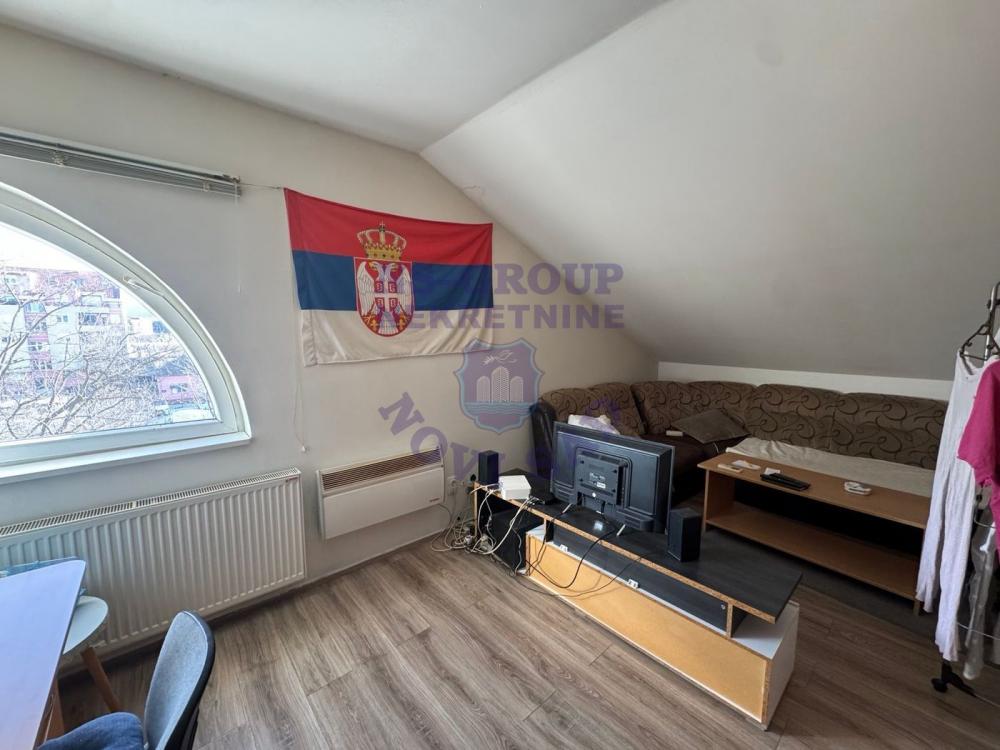 Slika 8 - Trosoban stan na Somborskom bulevaru 