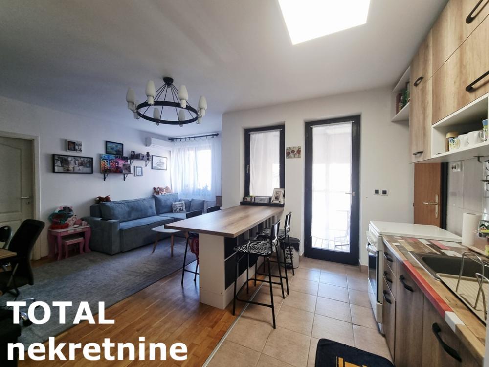 Slika 2 - Stan,NOVI SAD,NOVO NASELJE - ŠARENGRAD,kv: 44.00, € 125000, ID: 1102401