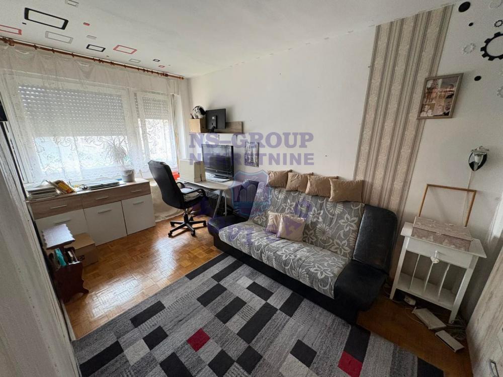 Slika 4 - Dvoiposoban, 59m2, Bulevar oslobođenja Novi Sad, sa terasom, ima lift