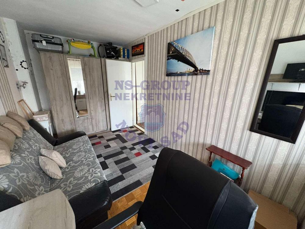 Slika 5 - Dvoiposoban, 59m2, Bulevar oslobođenja Novi Sad, sa terasom, ima lift