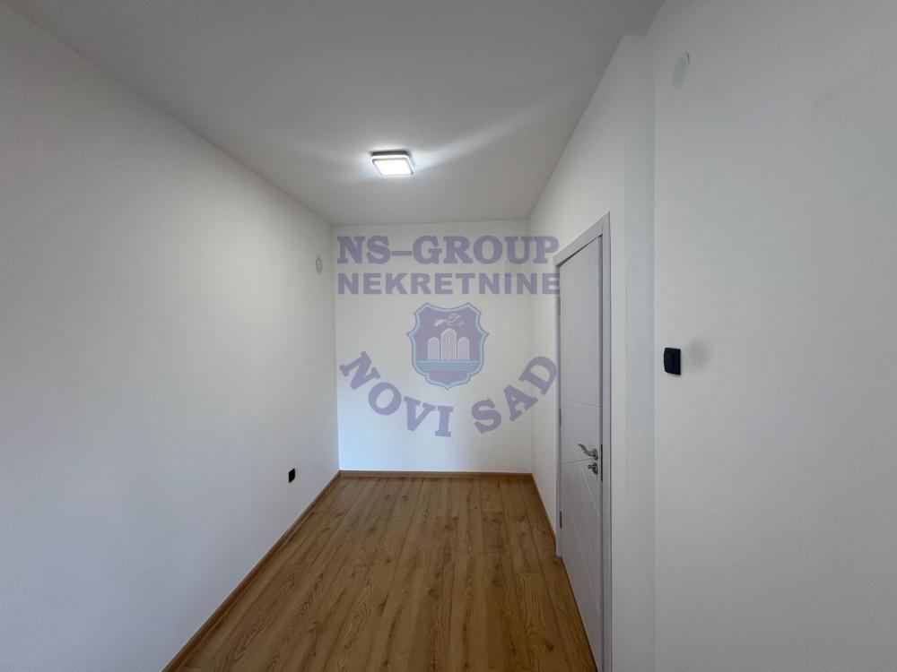 Slika 2 - Dvosoban, 38m2, Banatić Novi Sad, sa terasom, ima lift