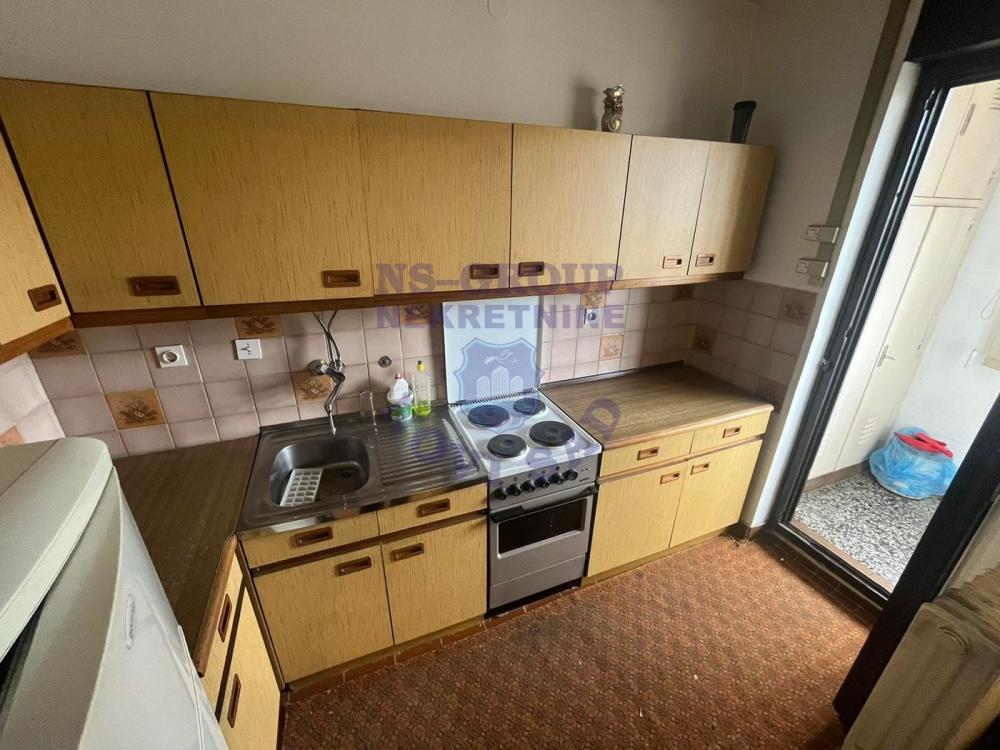 Slika 6 - Trosoban, 99m2, Banatić Novi Sad, ima lift