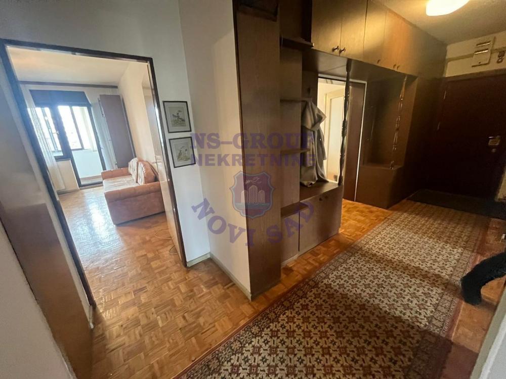 Slika 9 - Trosoban, 99m2, Banatić Novi Sad, ima lift