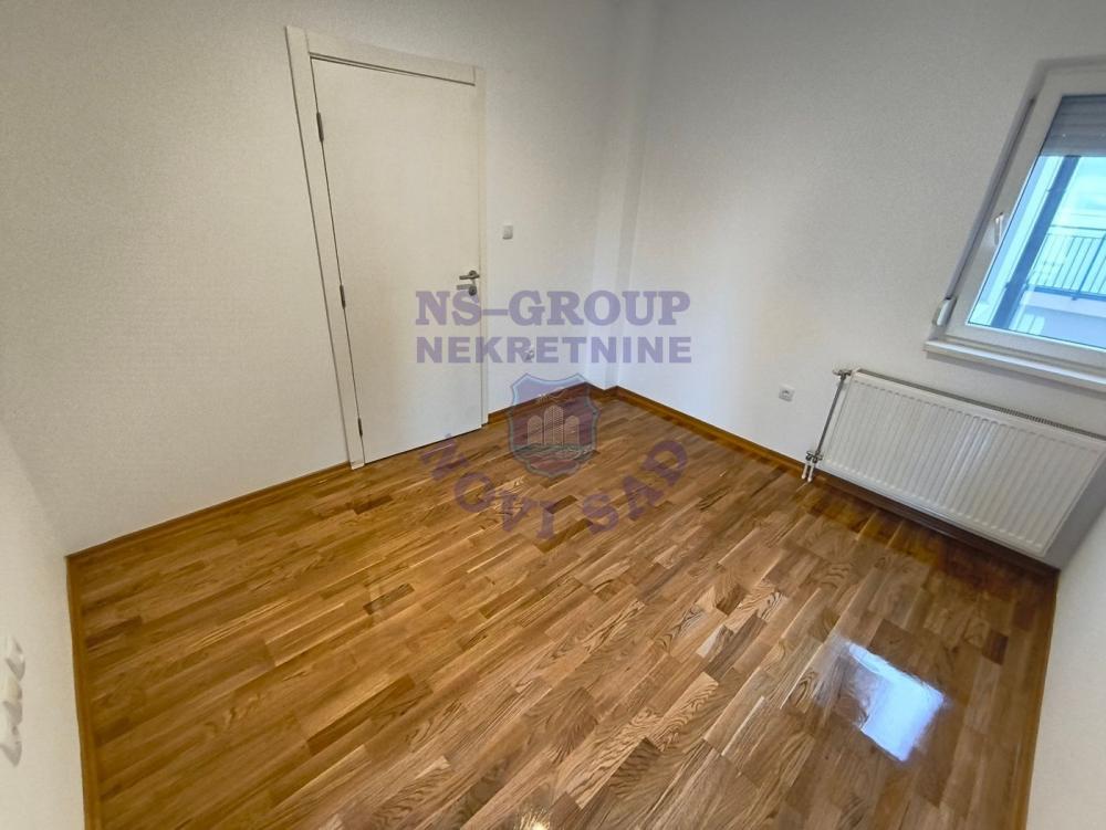 Slika 3 - Četvorosoban, 68m2, Adice Novi Sad, sa terasom