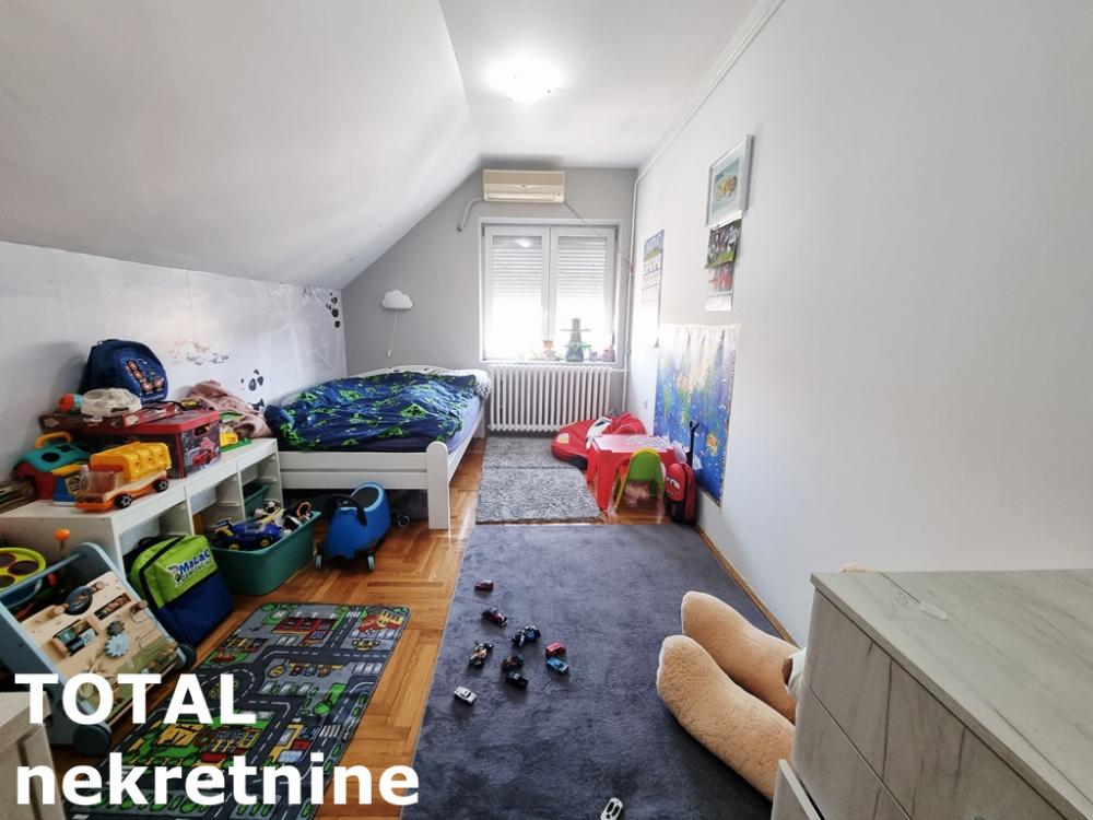 Slika 9 - Stan,NOVI SAD,NOVA DETELINARA,kv: 80.00, € 180000, ID: 1102318