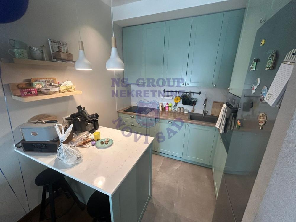 Slika 7 - Trosoban, 67m2, Bulevar Evrope Novi Sad, sa terasom, ima lift