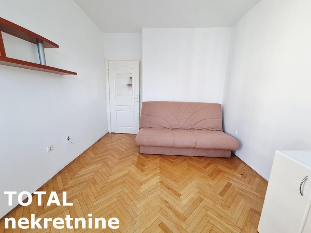 Slika 6 - Stan,NOVI SAD,CENTAR,kv: 100.00, € 390000, ID: 1102154