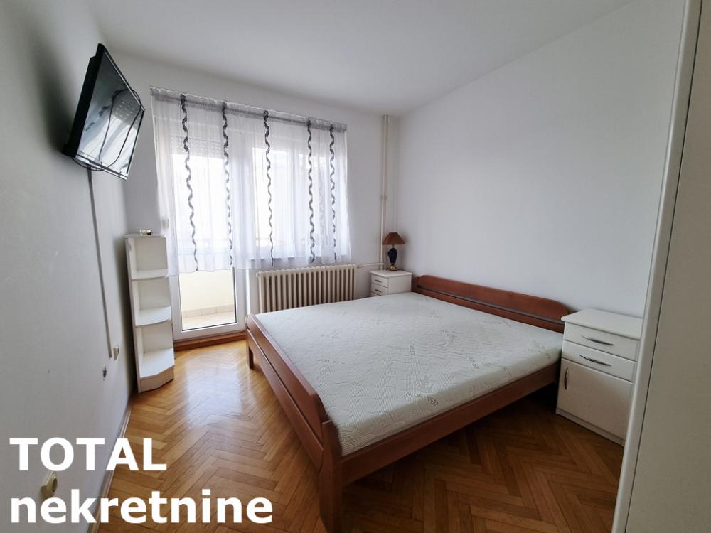 Slika 10 - Stan,NOVI SAD,CENTAR,kv: 100.00, € 390000, ID: 1102154